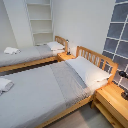 Apartment Comfortable And Quiet Near M4 Metro Mailand