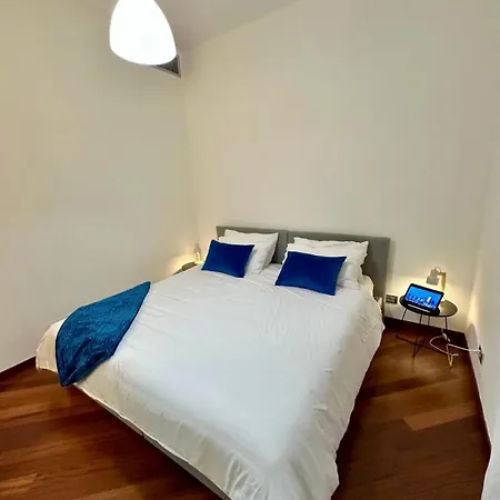 Beeinmi - Porta Romana * Милан