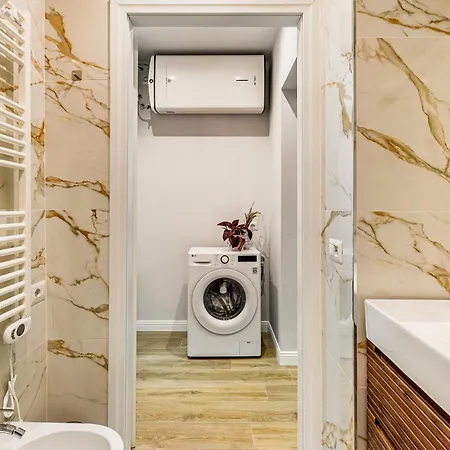 Apartman Modern Apartment Near Metro - Easy Access Duomo *