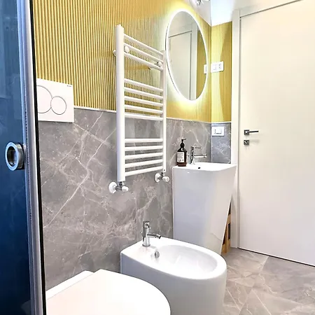 Callmehome - Navigli - Authentic Milanese ميلان