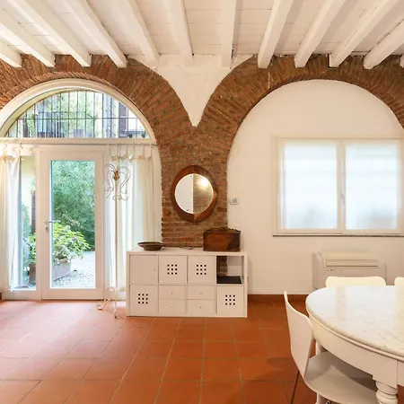 아파트 Bilocale Navigli - Mirable Pm 밀라노