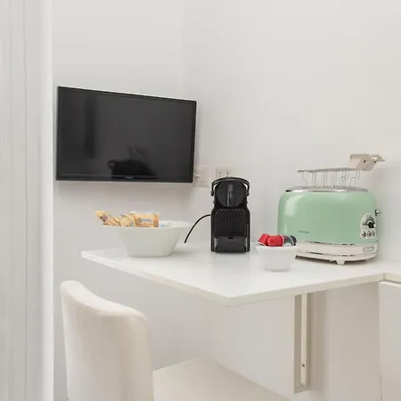 Corvetto Modern - Steps From M3 Corvetto