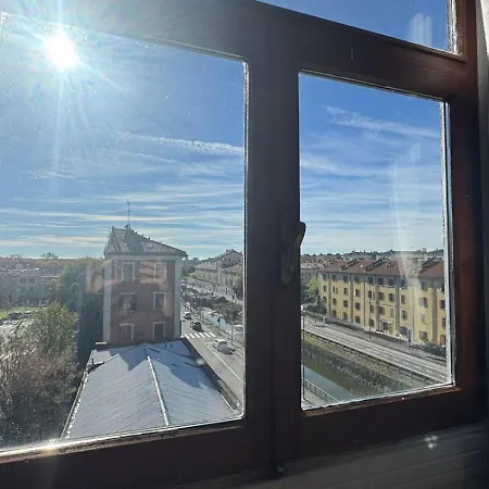 Big Bright Attic-milan Navigli ميلان