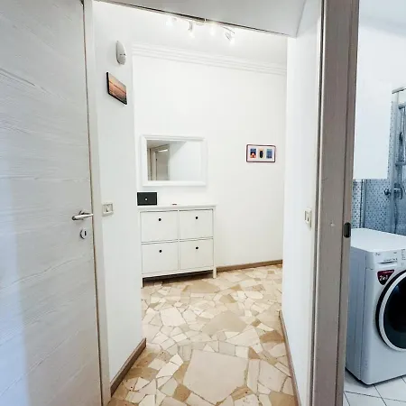 Salgari - Vicino Metro E Tram - Apartamento *