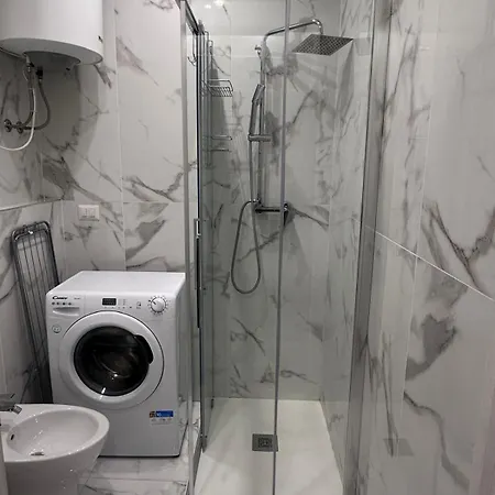 Superstudio - Station アパート *