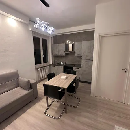 Superstudio - Station *