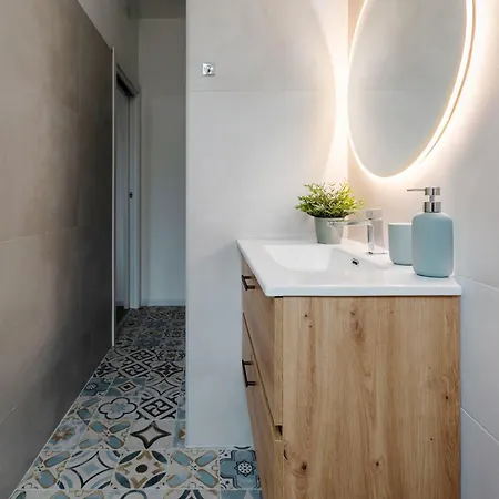 アパート Modern In Isola-garibaldi ミラノ