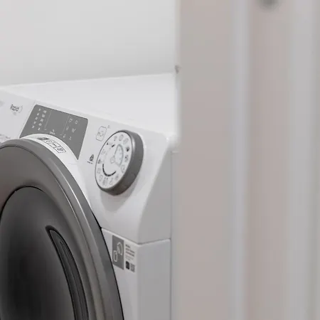 Bovisa Station - Business