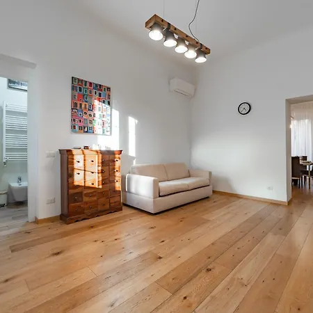 5 Walk From Porta Venezia Station, With 2 Bedrooms Apartmán *