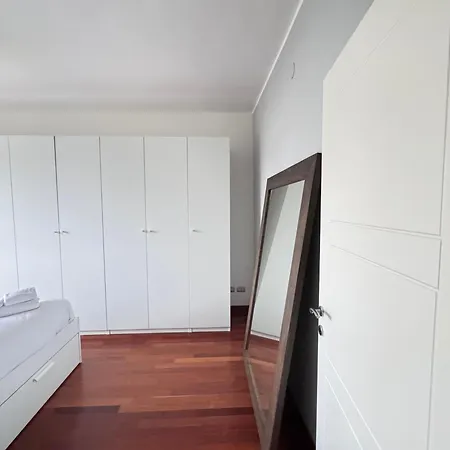 Urban - 10 Mins Citycenter - * Milan