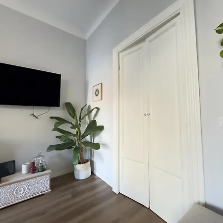 Corte Di Mi - Station & Loreto, Apartman