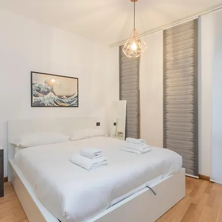 I-host - Scalvini 6 * Milan