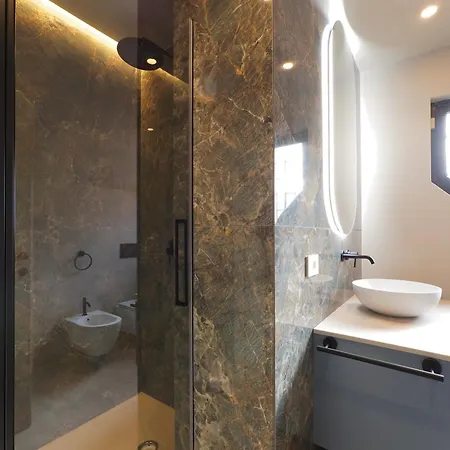 Duomo Luxury Xi Apartamento Milão