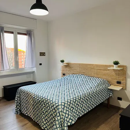 Corner House Milano