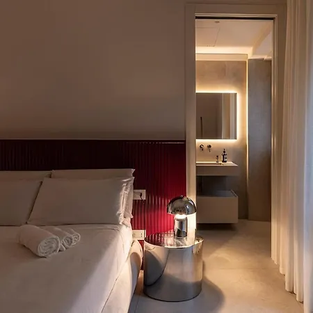 Apartament Quiet Luxury Retreat Design & Comfort Al Duomo *