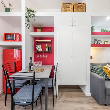 Cozy - Porta Venezia M1 Апартаменты *