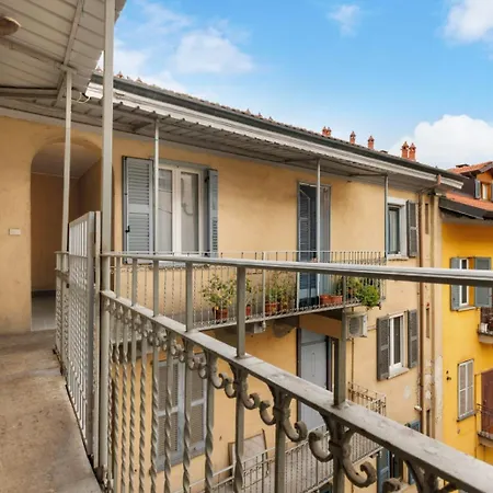 Centrale, 10 Minuti Dal Duomo *