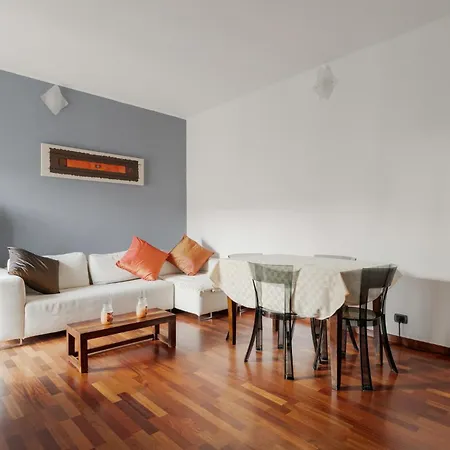 Guesthost - Navigli Comfy Apartament *