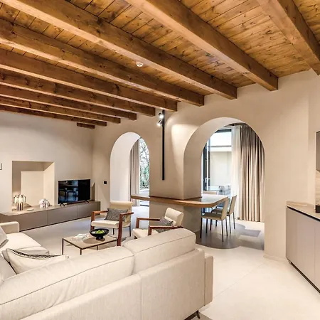 Apartment Seety Porta Romana Statue *