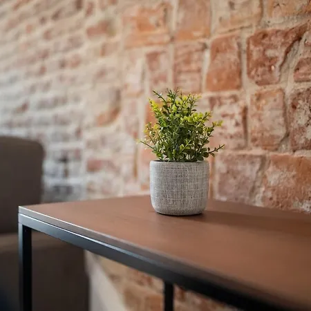 Stylish With Balcony - Brera Mediolan