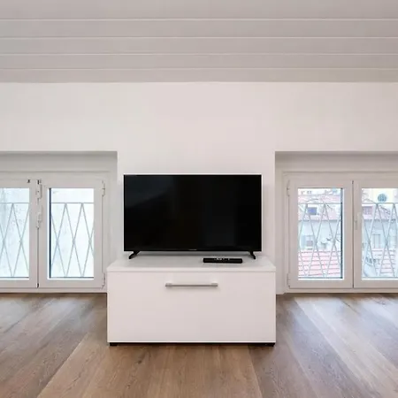 Splendida Mansarda Via Solferino In Brera * Milão