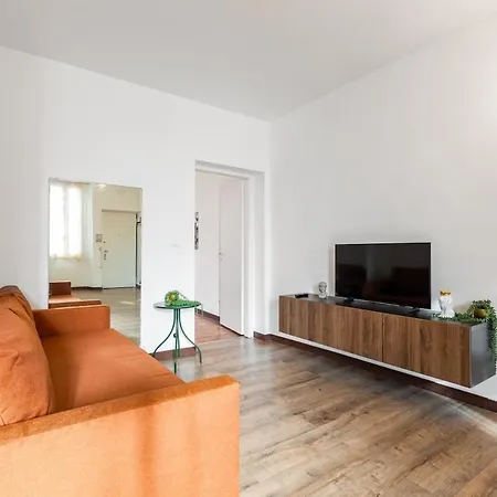 Via Torino Heart -apartment In The Heart Of *