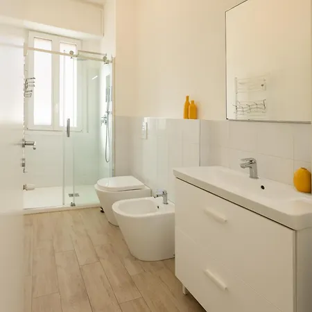 Artstay - Near Metro, Train Station, Isola Daire Milano