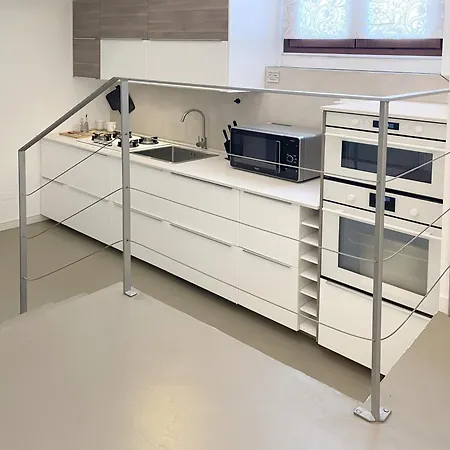アパート Flatsharing - Collegno 3 Level Loft *