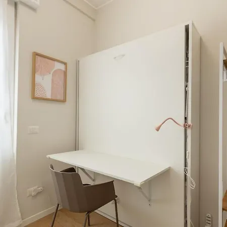 Bdc - Tender 2bdr At Navigli Area Apartmán *