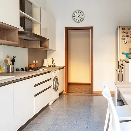 Апартаменты Youhosty - Compagnoni 8 Милан