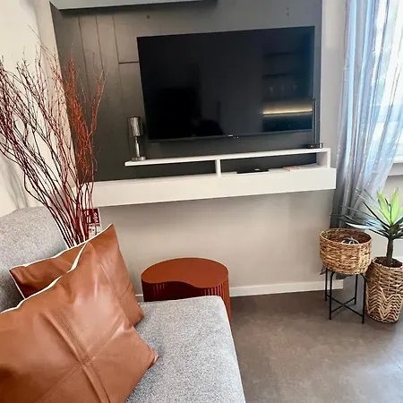 Leone 44 Fd Metro Tolstoi Lejlighed
