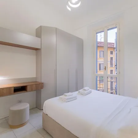 Porta Romana Gateway - New Roomy アパート