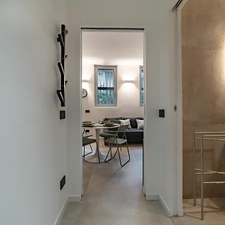 Appartamento 9 Min Walk From Porta Nuova, Design And Elegance *