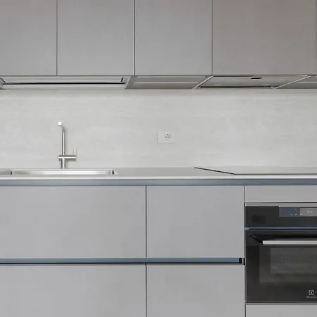 Guesthost - Lambrate Modern Flat With Terrace * Milão