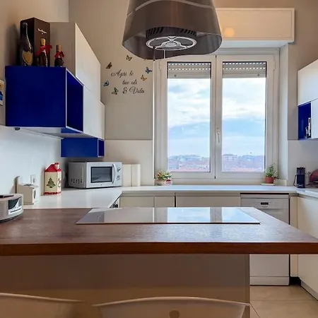 Metro 8 Min Cozy With Balcony