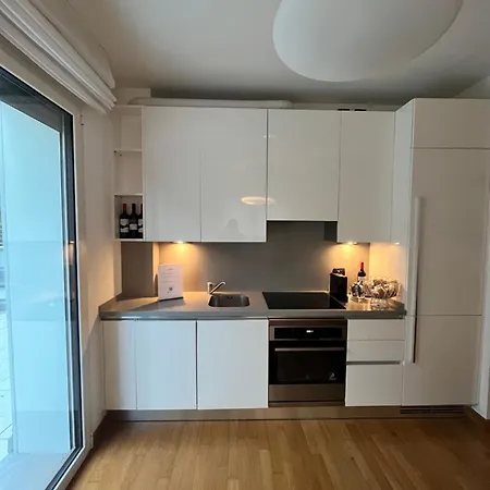 In Zona Fondazione Prada Apartamento Milão