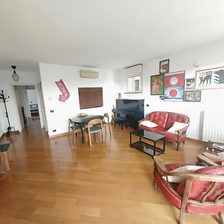 Penthaouse Scalo Porta Romana Lägenhet *