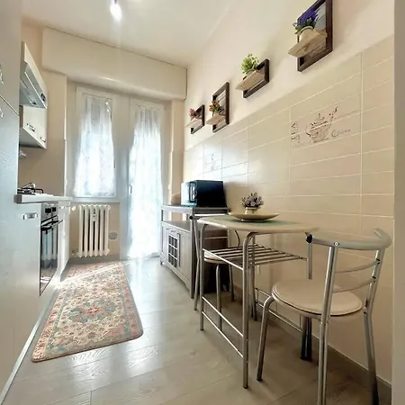 Guesthost - Balcony Flat X3 Linate Airport Mm4 *