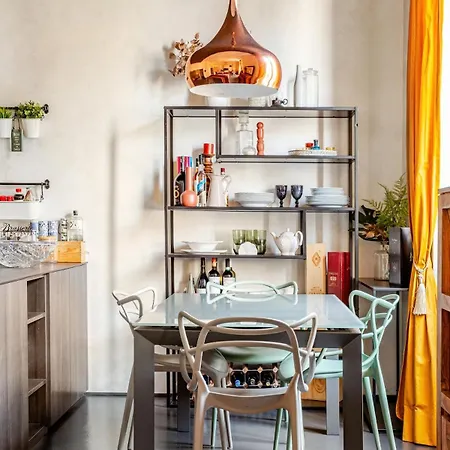 Industrial-chic In The Heart Of Isola Milan