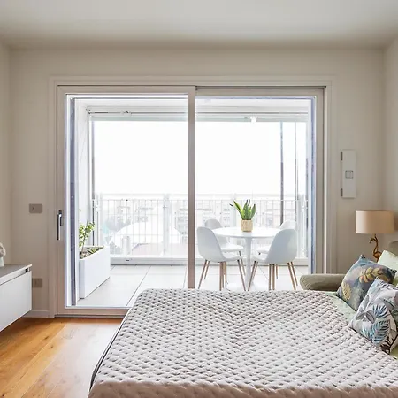 The Luxe Naviglio - 5 Min From Metro M4 Frattini Апартаменты Милан