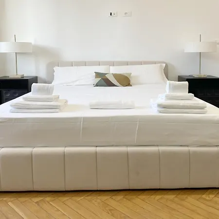 Largo De Benedetti- Panoramic View Mediolan