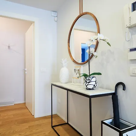 Bilocale Moderno E Silenzioso Vicino Navigli E Duomo Con Metro M4, Apartman *