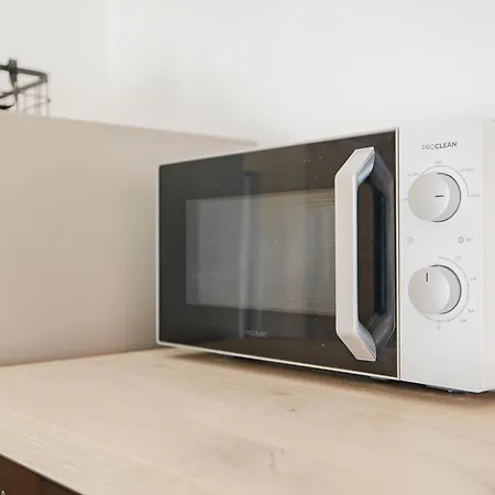 Modern One-bedroom With Terrace - Naviglio Martesana