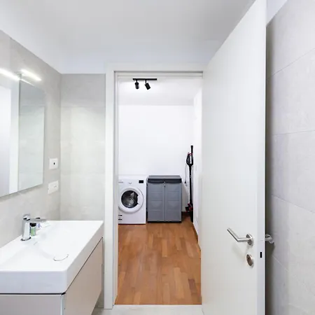 Elegante Appartamento - Fiera - Parcheggio Gratuito Apartamento