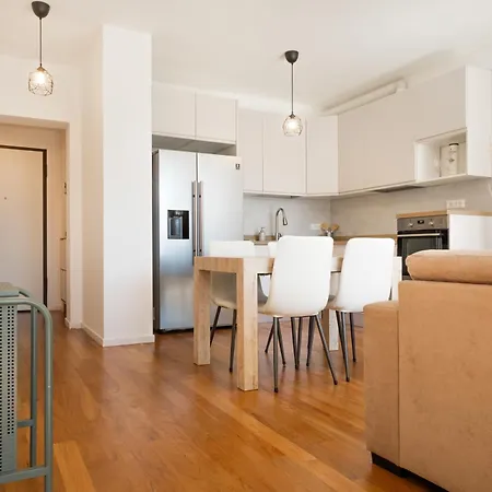 Easy Living - M1 Metro Wi-fi Milano