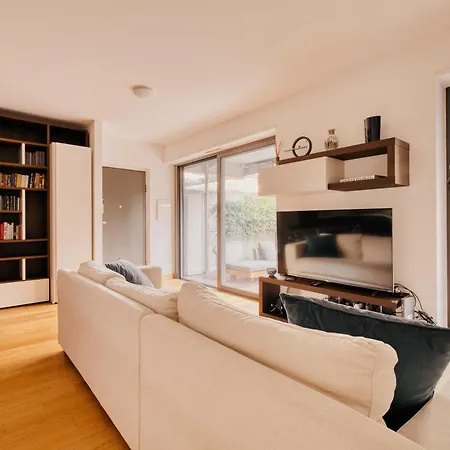 Apartament Hostmate - - Ulpio Traiano Mediolan