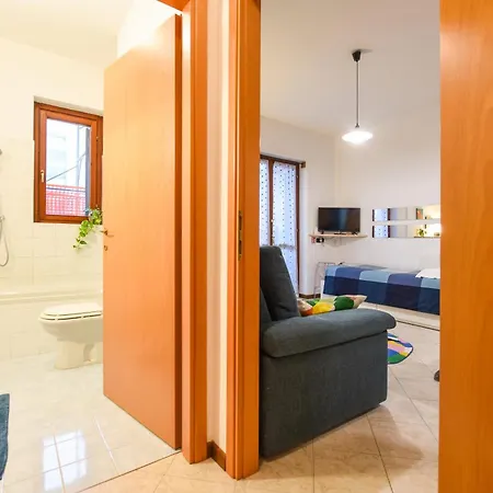 Monolocale In Zona Strategica Arena Olimpiadi Apartamento Milão