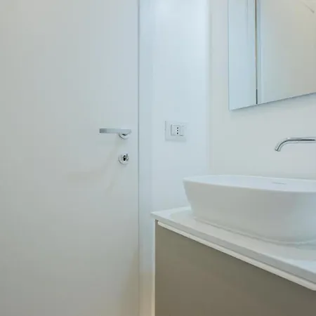Bell'arqua House Milan