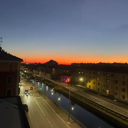 Big Bright Attic-milan Navigli 公寓 米兰