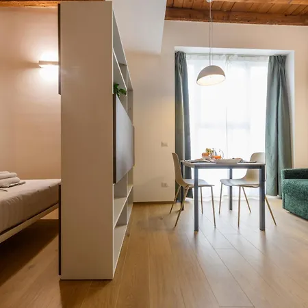 公寓 Cesariano, 11 - In Vibrant Via Cesariano *